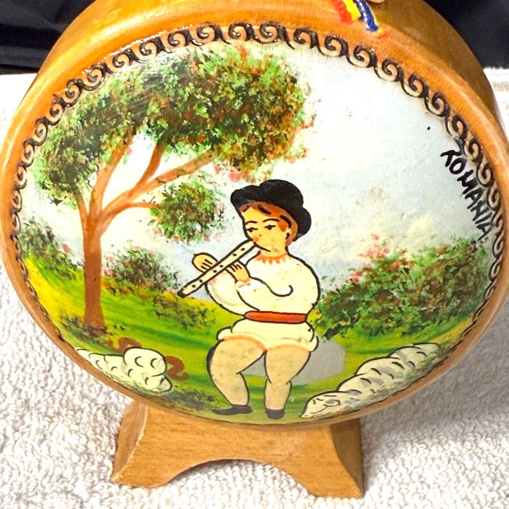 Romania Flask Keepsake Wood/Dbl Sided Hand Painted W/Flag Colors Sz 6 X4.25X 1